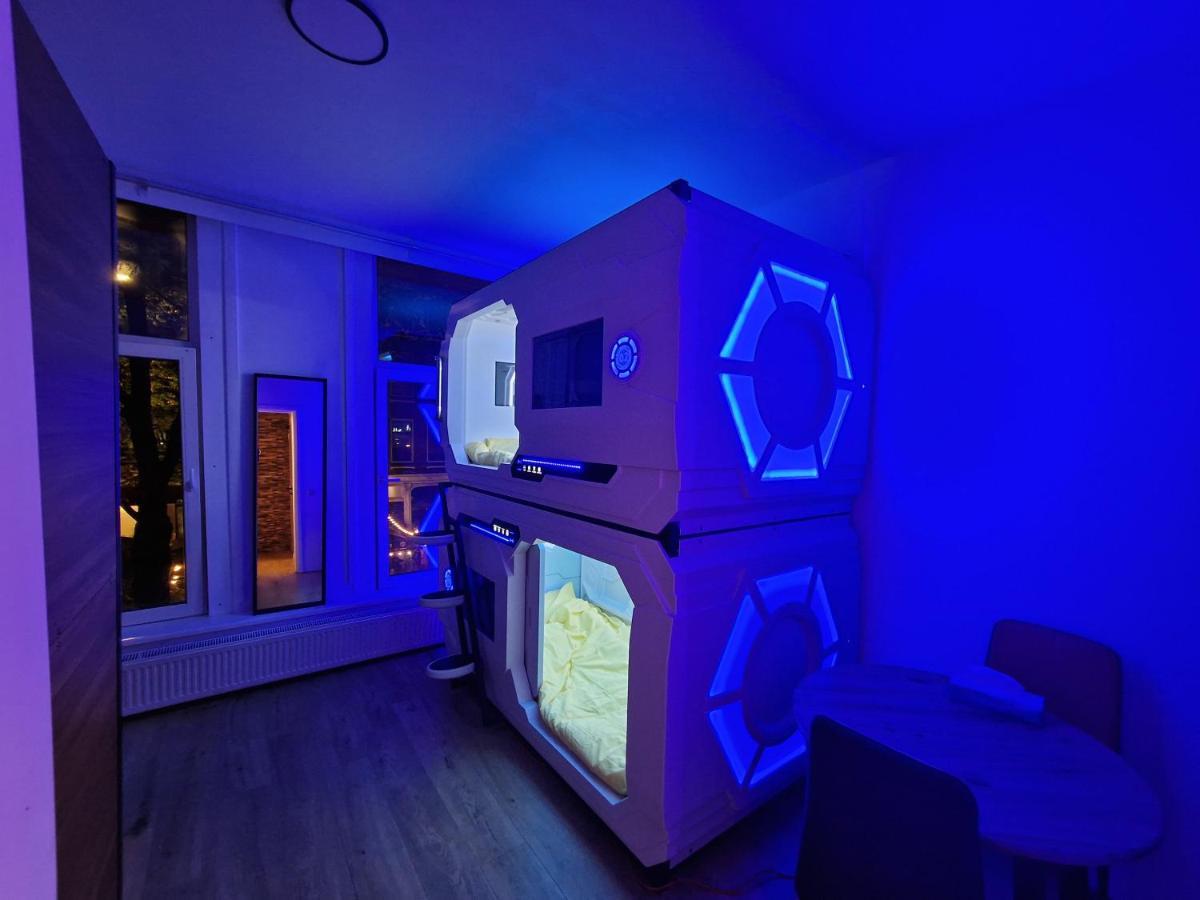 Recharge Hostel روتردام المظهر الخارجي الصورة